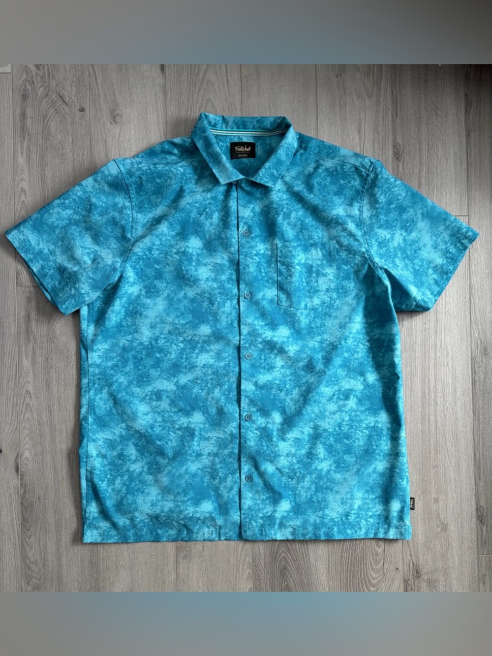 Farwest Light Weight Button Up Shirt XXL